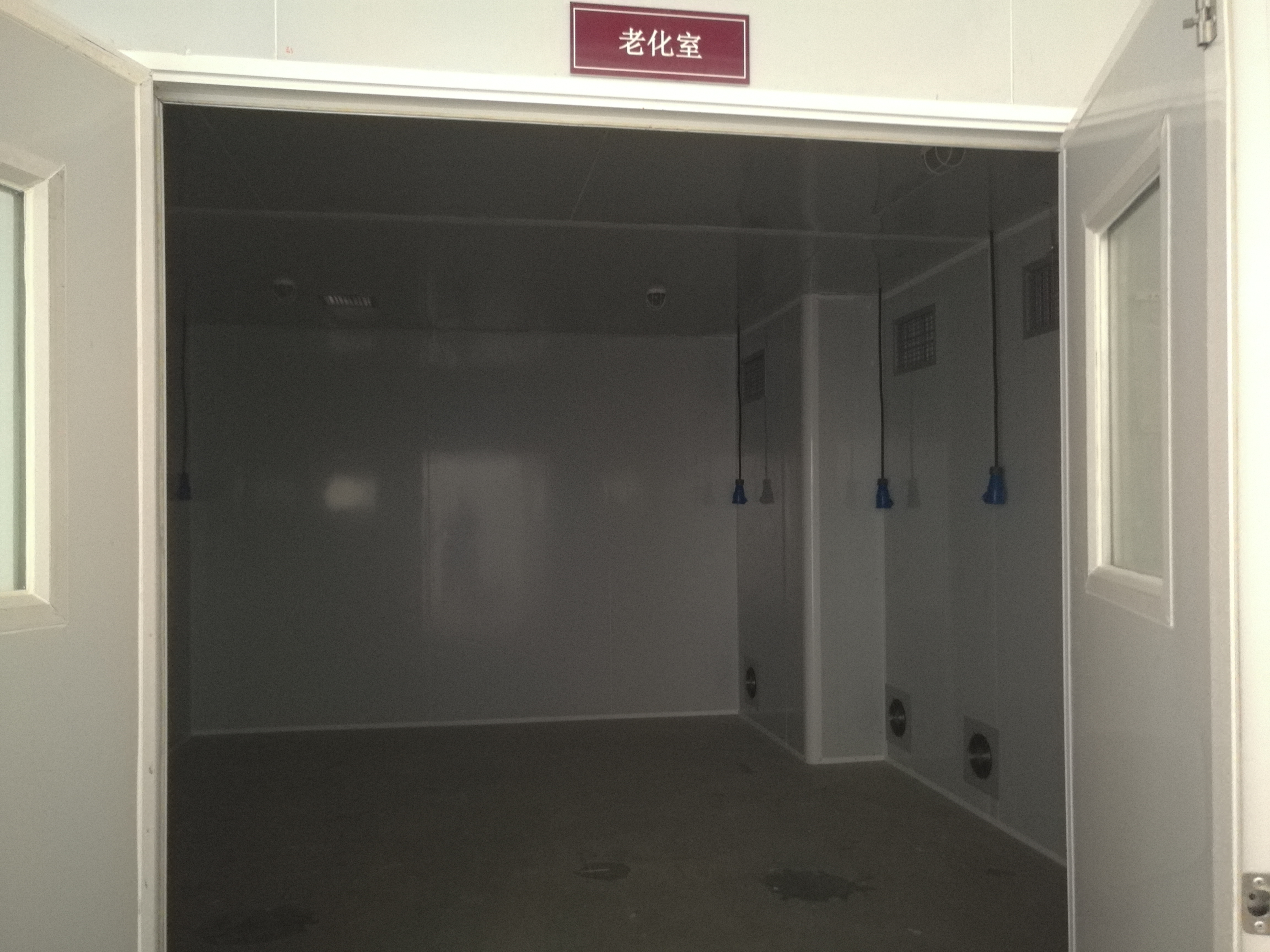 PCBA工控電腦老化室